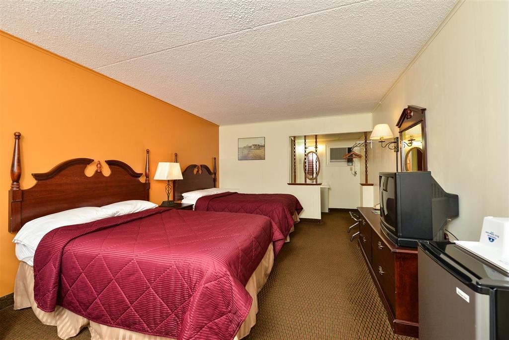 Soudersburg Inn & Suites Lancaster Ronks Room photo